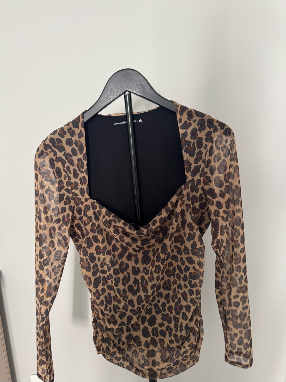 Abercrombie & Fitch Leopard Mesh Ruched Top – Women’s Large